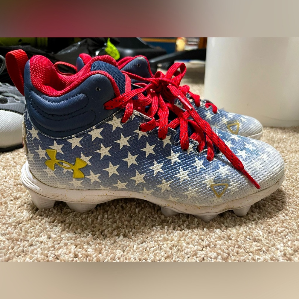 Under Armour USA Cleats